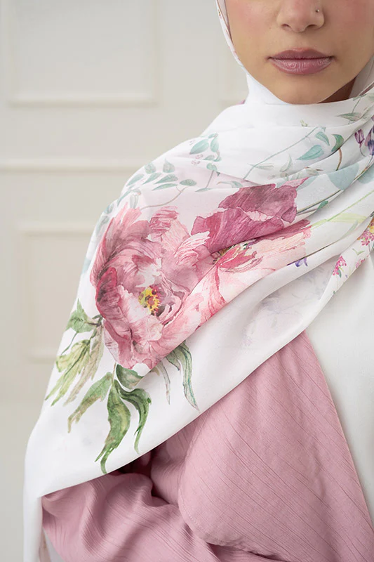 Camellia in Chiffon - Image 4