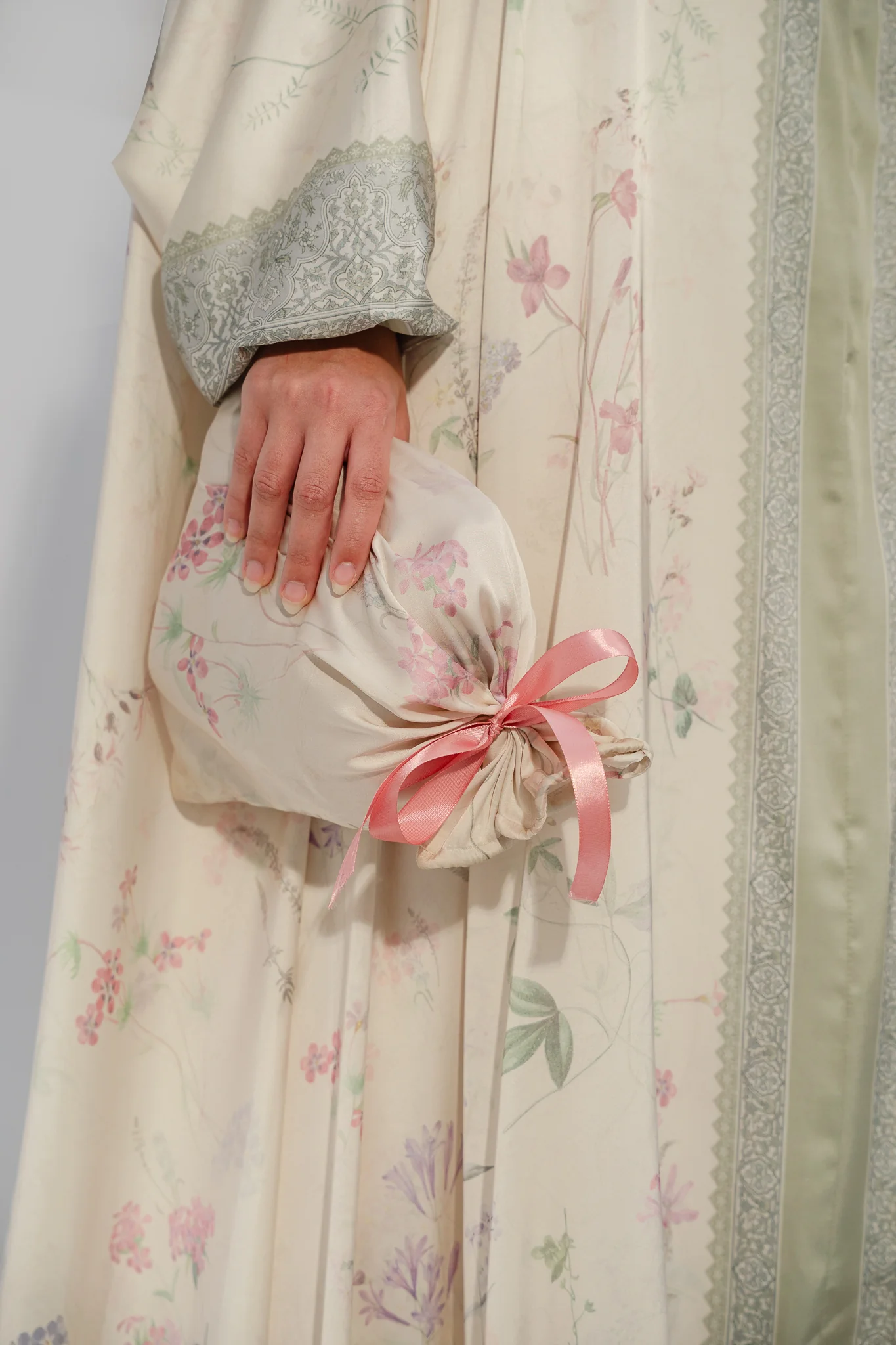 Fajr Premium Satin Prayer Gown - Image 4