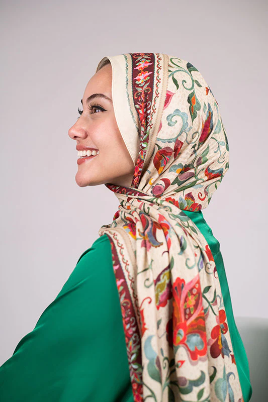 Graceful Passion in Modal - Image 20