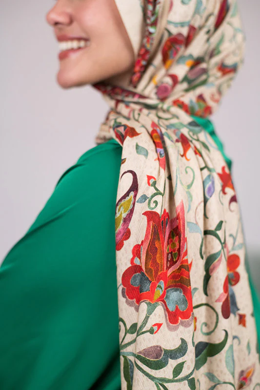 Graceful Passion in Modal - Image 22