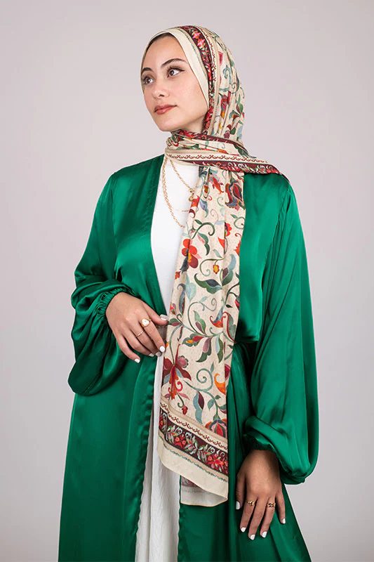 Graceful Passion in Modal - Image 9