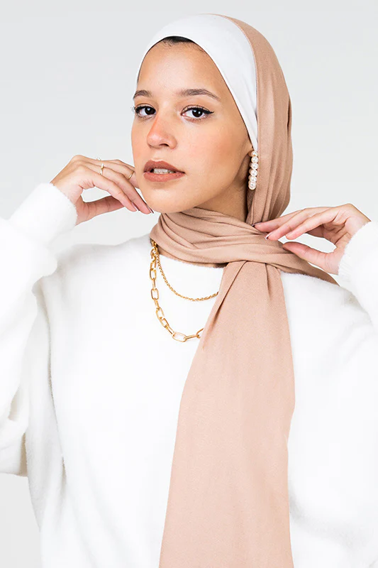 Hazel Elegance - Image 4