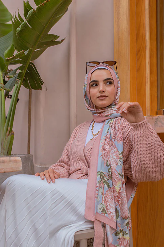 Honey Blooms in Modal - Image 10