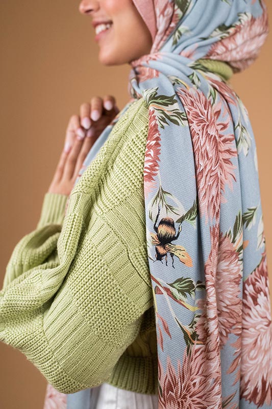 Honey Blooms in Modal - Image 4