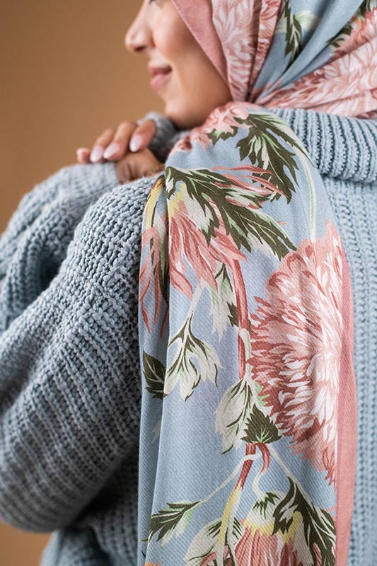 Honey Blooms in Modal - Image 5