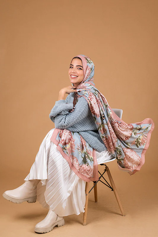 Honey Blooms in Modal - Image 7