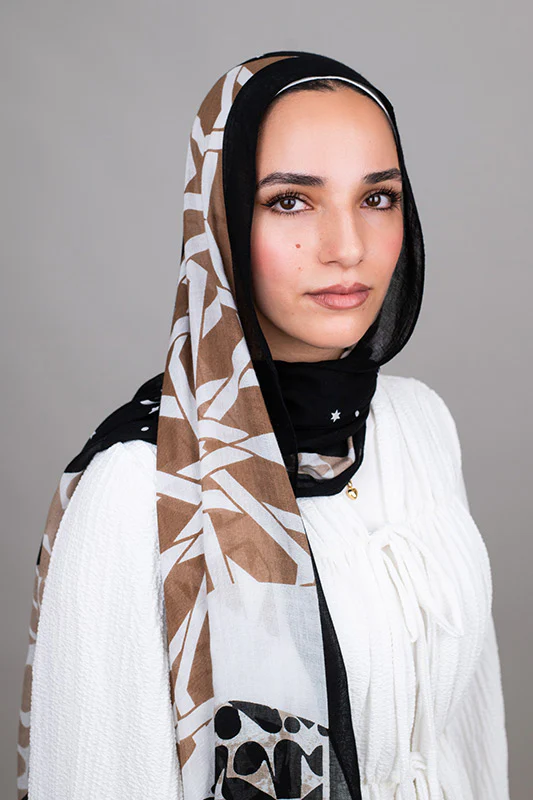 Layal in Modal - Image 6