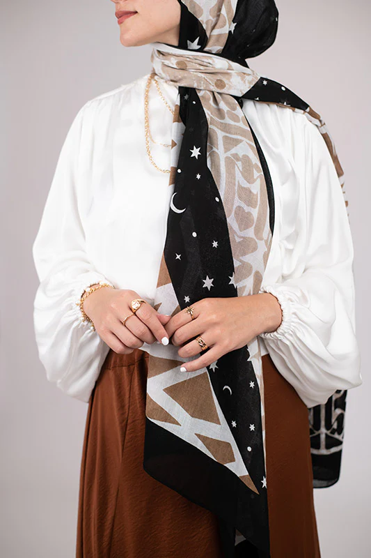 Layal in Modal - Image 9