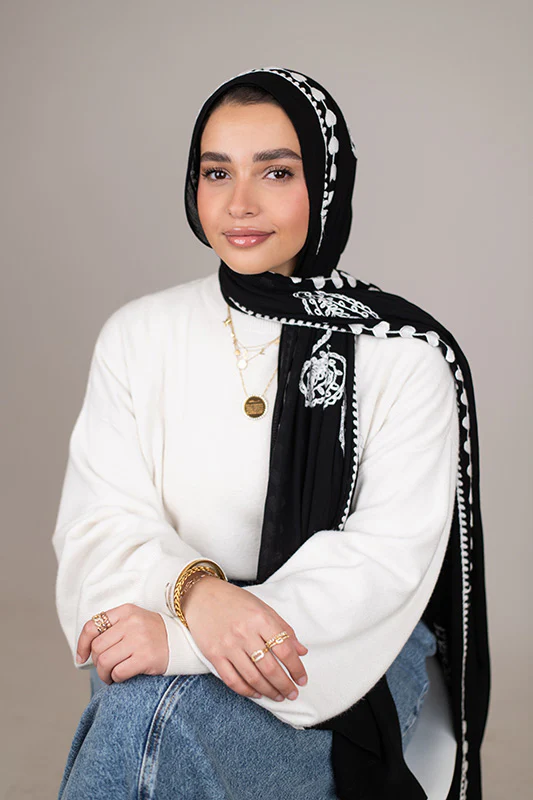 Love Me Noir - Image 12