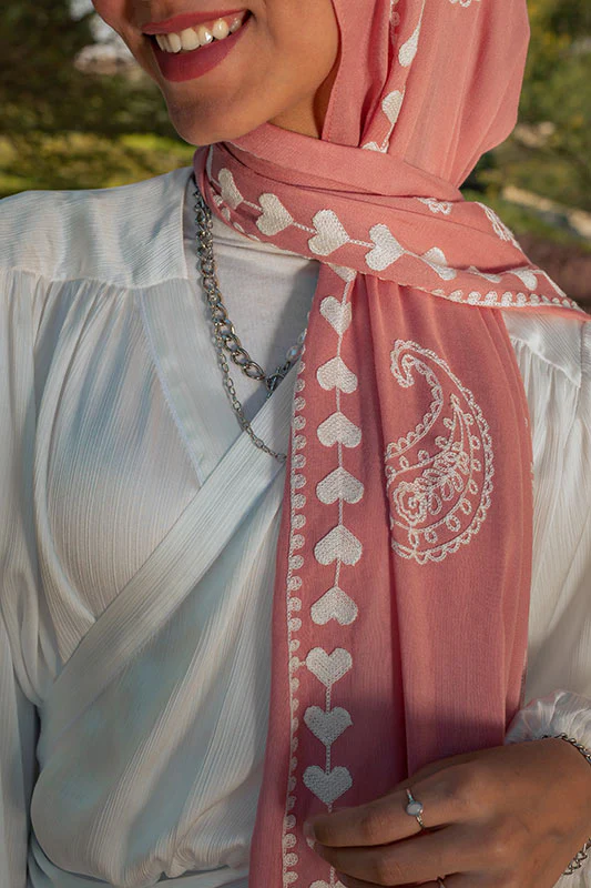 Love Me Rose - Image 10