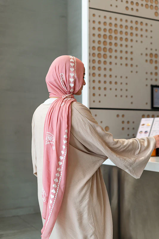 Love Me Rose - Image 18