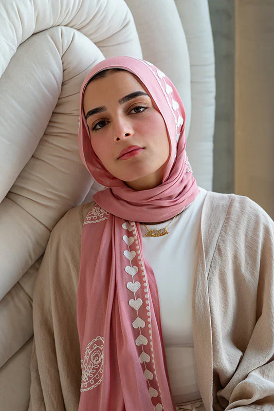 Love Me Rose - Image 20