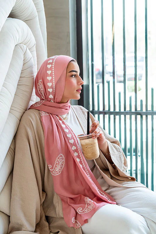 Love Me Rose - Image 23