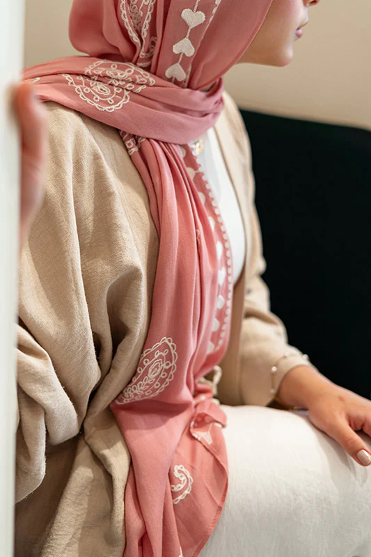 Love Me Rose - Image 5