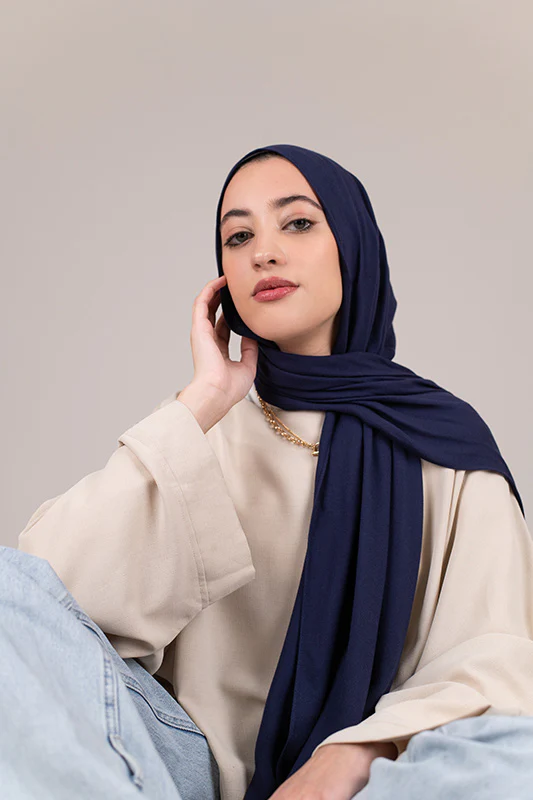 Navy Elegance - Image 3