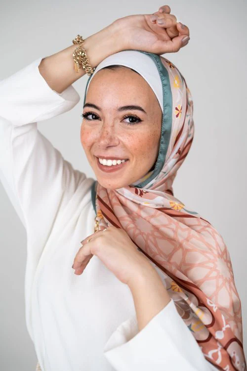 Orient Rosé in Satin - Image 15