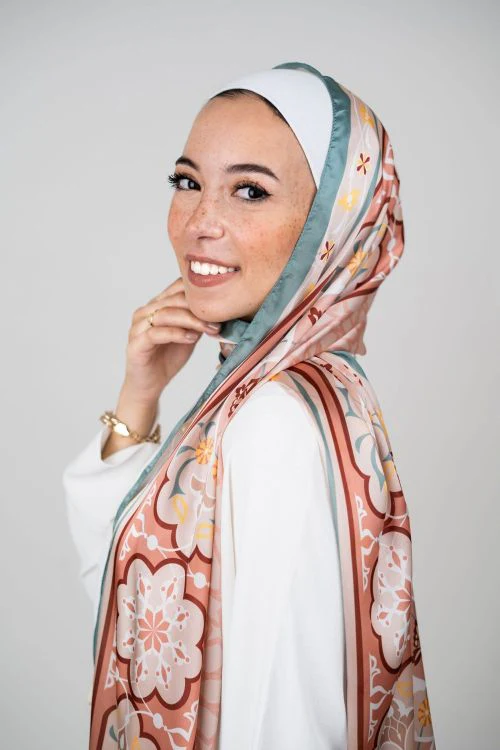 Orient Rosé in Satin - Image 4