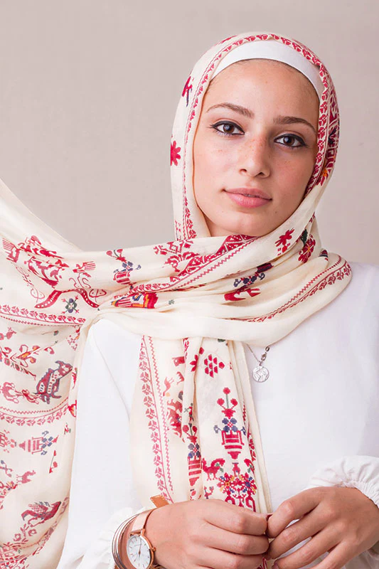 Persian Queen - Image 17