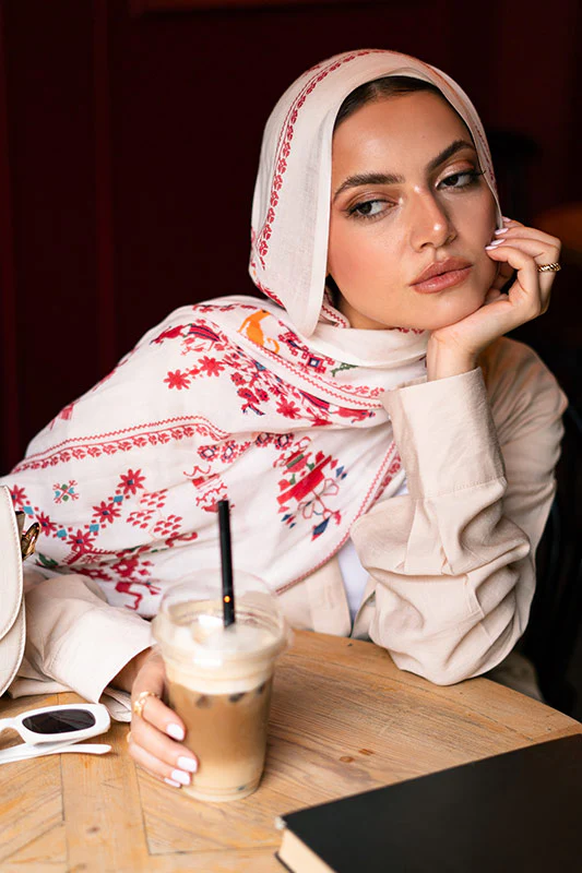 Persian Queen - Image 20