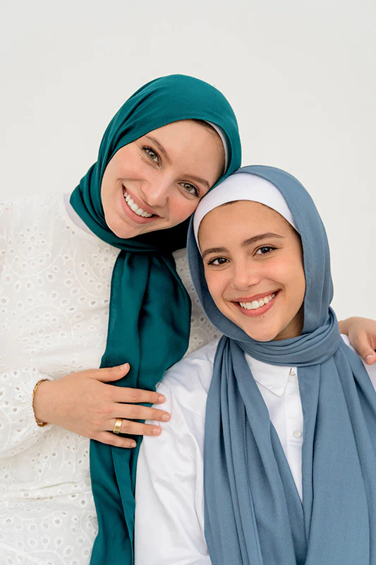 Petroleum Elegance - Image 3