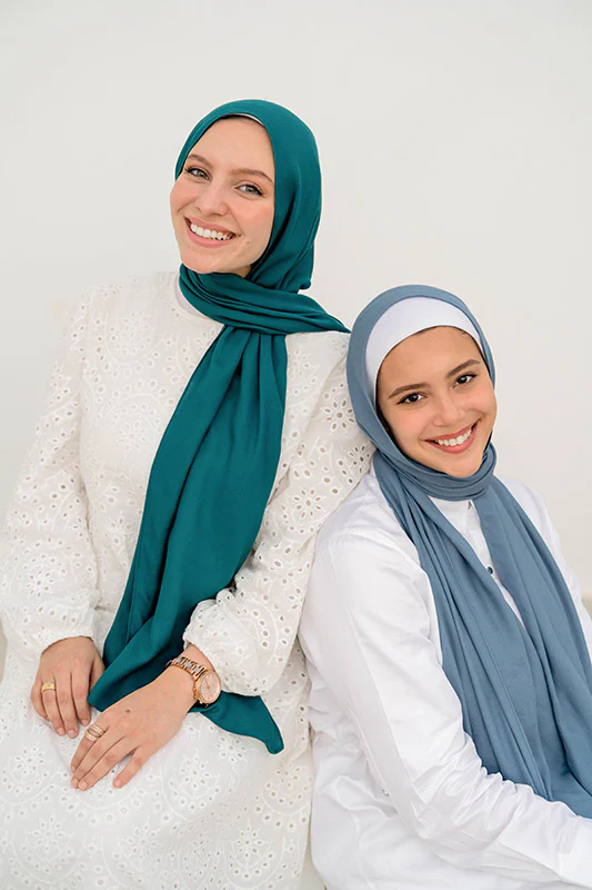 Petroleum Elegance - Image 7