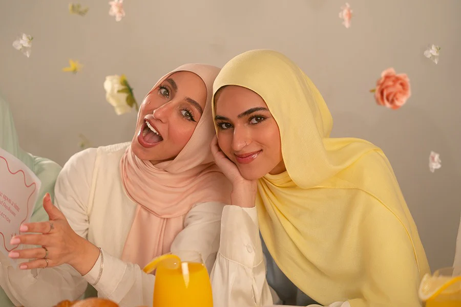 Sunblush Elegance - Image 4